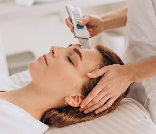 woman-having-beauty-treatment-procedures-salon woman-having-beauty-treatment-procedures-salon